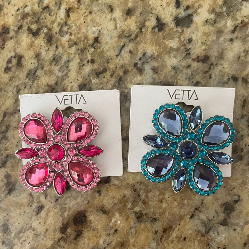 VETTA Pink and Blue Gemstone Floral Brooches